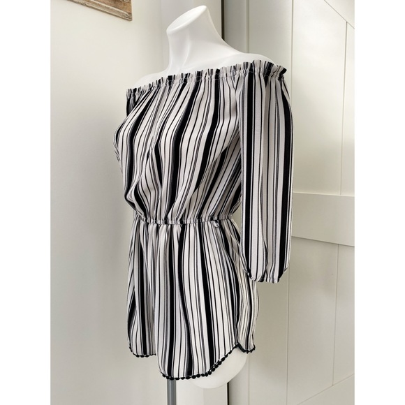 ESSUE Black White Striped Off Shoulder Romper - Picture 2 of 6
